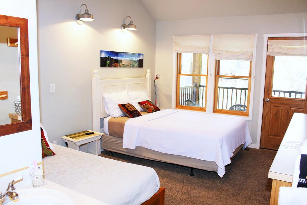 Moab Lodging Vacation Rentals Room photo